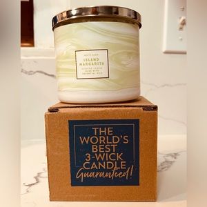 Bath and body Works candle - island margarita
